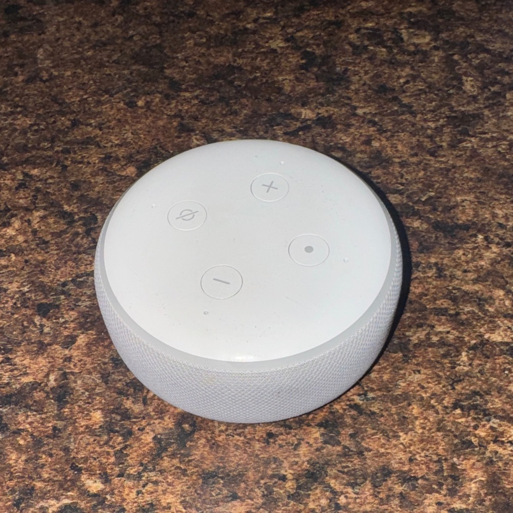 Amazon Echo Dot 3rd Generation Compact White Voice-Controlled Speaker